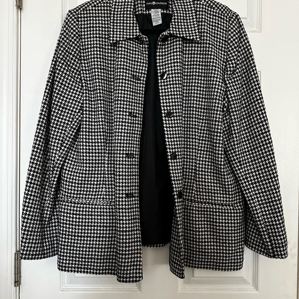 Sag Harbor Black and White Houndstooth Blazer